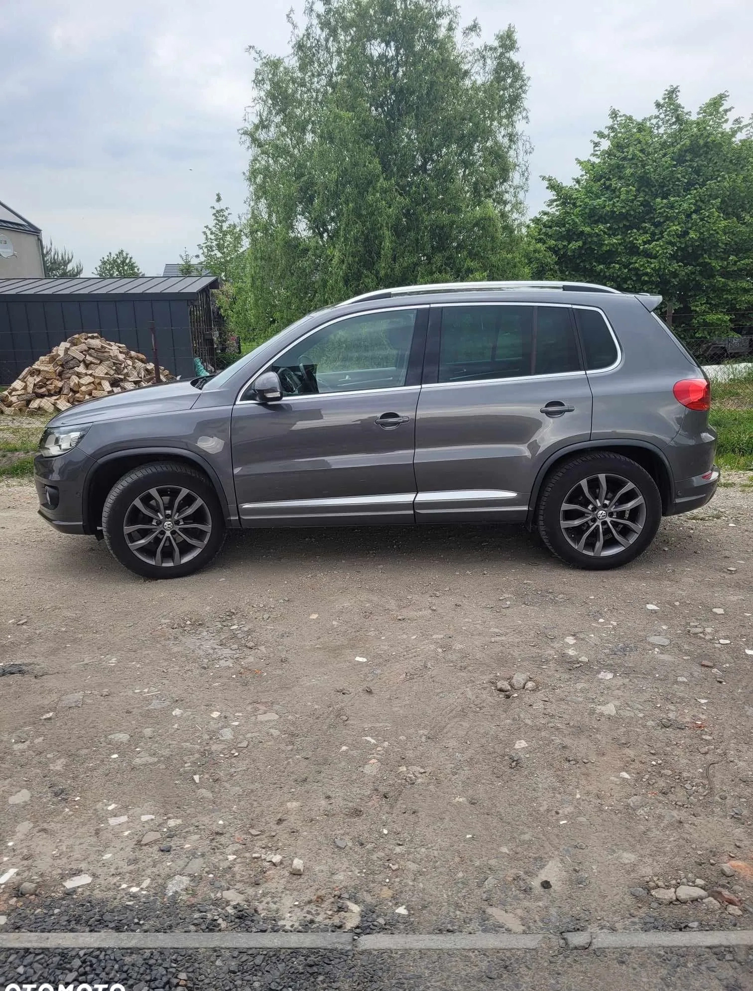 Volkswagen Tiguan cena 63800 przebieg: 157000, rok produkcji 2014 z Pleszew małe 92